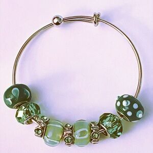 Elegant Green Beaded Bangle